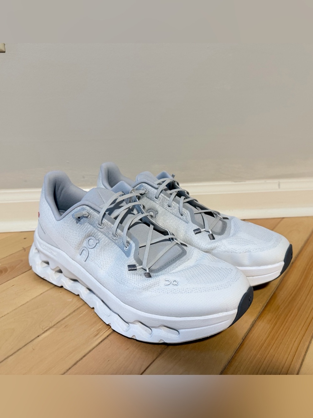 On Running Men's White/Light Gray Athletic Running Shoes